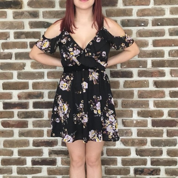 Purple Snow Dresses & Skirts - Purple Snow Black Floral Mini Party Dress Sz M